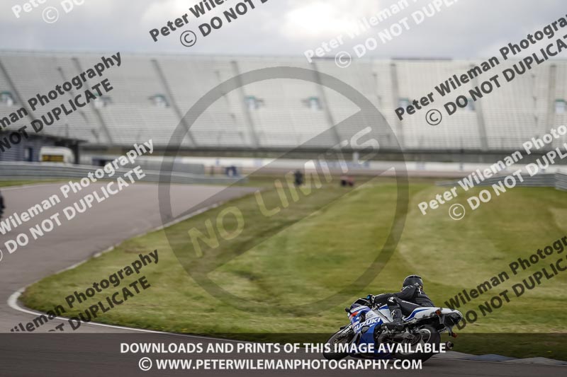 Rockingham no limits trackday;enduro digital images;event digital images;eventdigitalimages;no limits trackdays;peter wileman photography;racing digital images;rockingham raceway northamptonshire;rockingham trackday photographs;trackday digital images;trackday photos